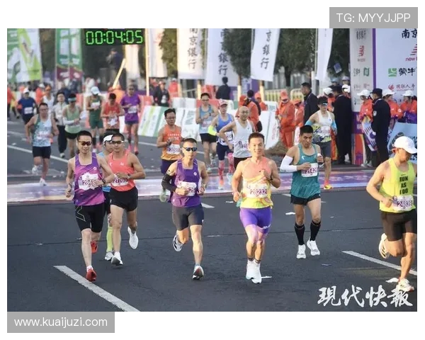 南京街舞队在城市马拉松积分榜中以85分稳居第一名引领风骚